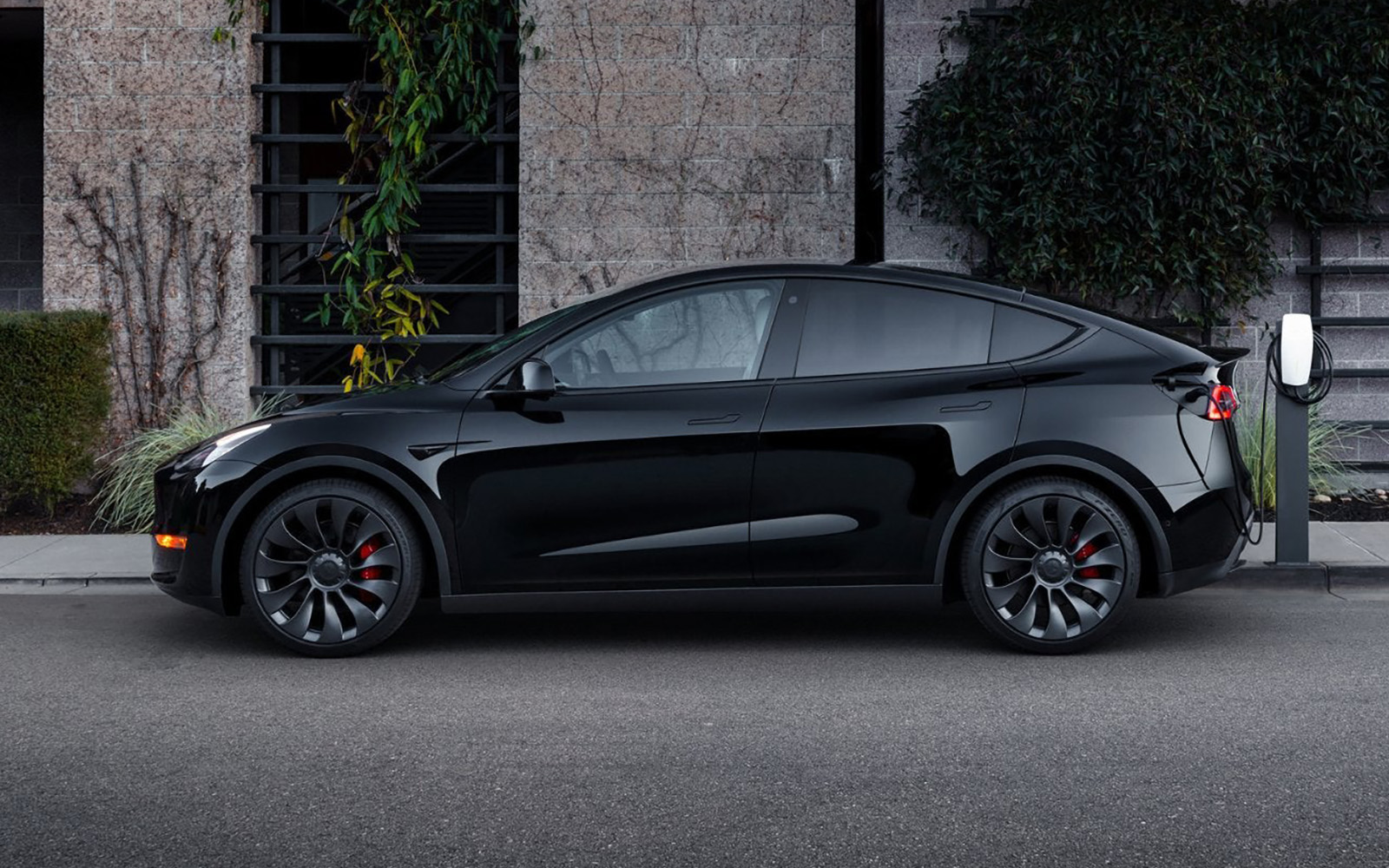 tesla model Y 2